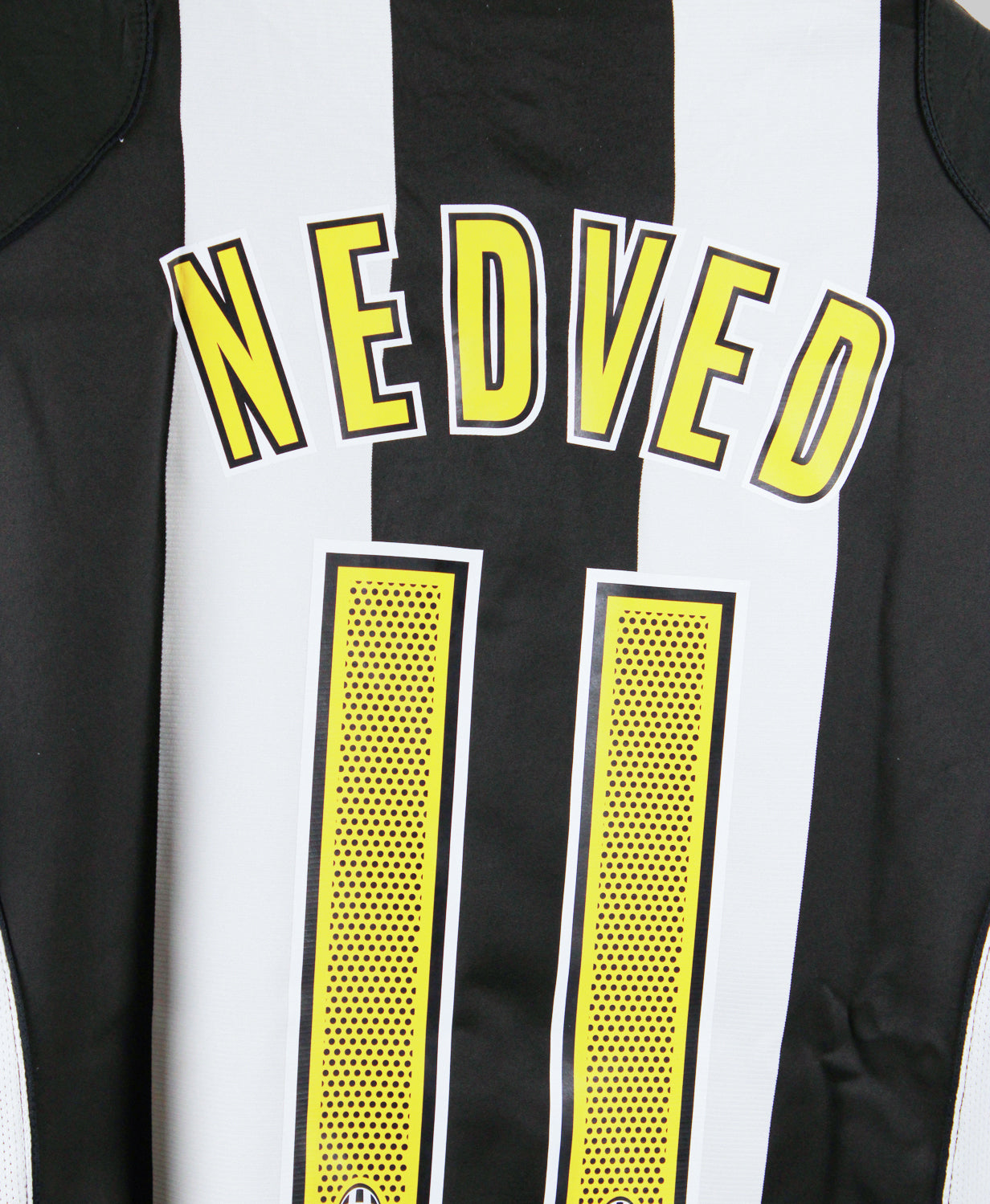 Juventus 2004-05 Nedved Home Kit (L)