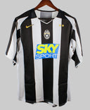 Juventus 2004-05 Nedved Home Kit (L)