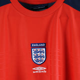 England 2000-01  Trainer Kit (L)