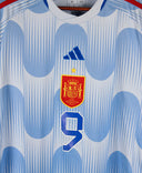 Spain 2022-23 Gavi Away Kit (M)