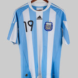 Argentina 2010-11 Milito  Home Kit (M)