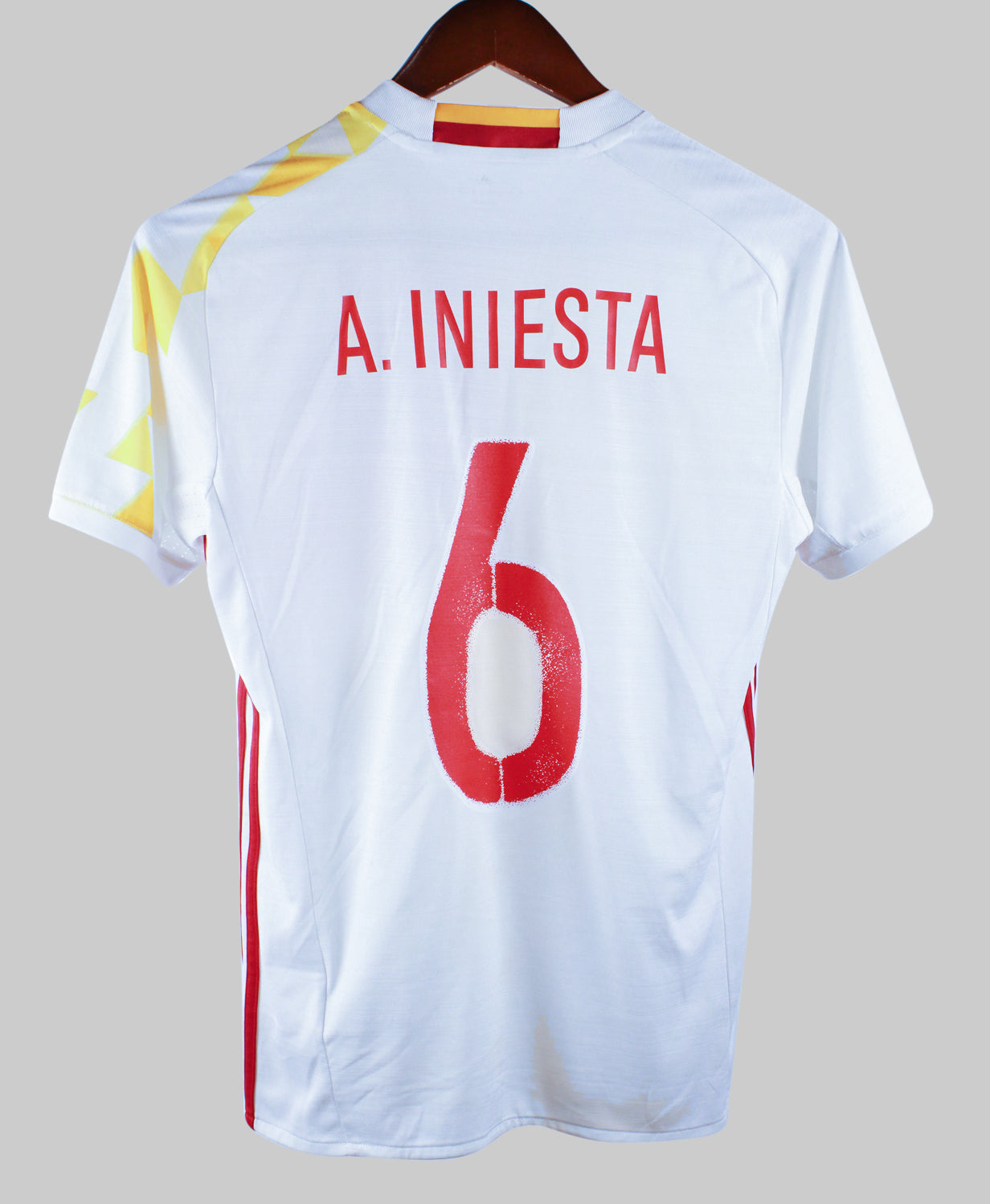 Spain 2015-2016 A. Iniesta Away Kit (S)