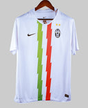 Juventus 2010-2011 Del Piero Away Kit (L)
