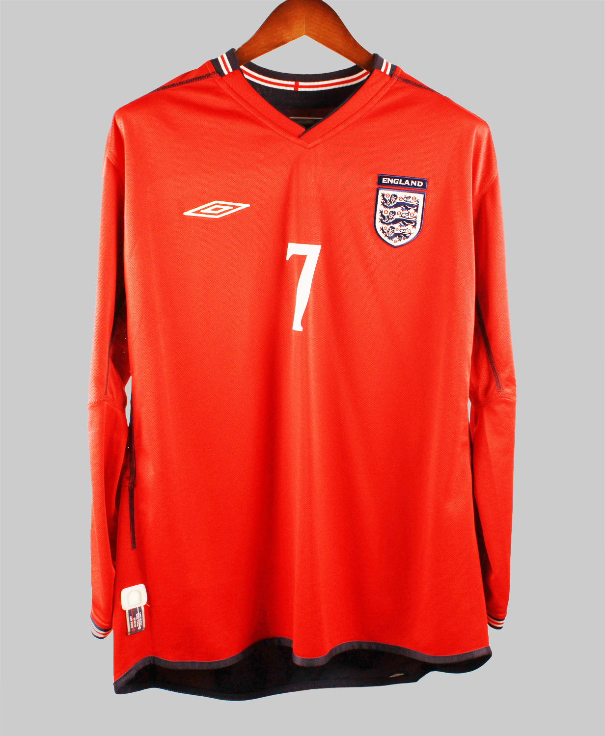 England 2002 Beckham Long Sleeve Away Kit (XL)
