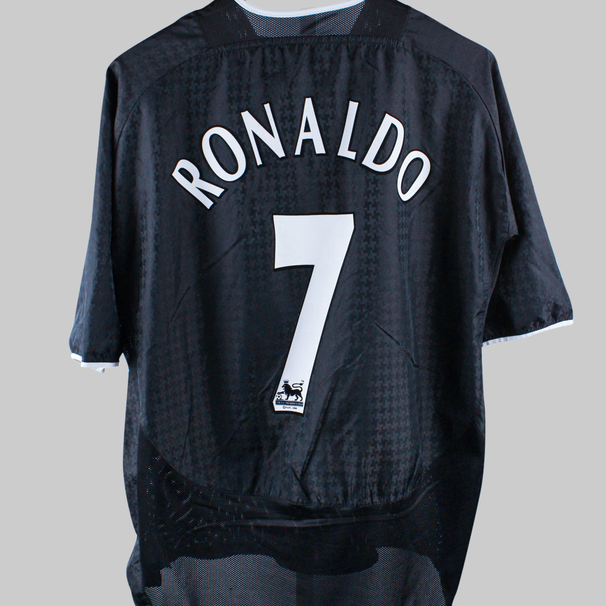 Manchester United 2003-2004 Ronaldo Away Kit (XL)