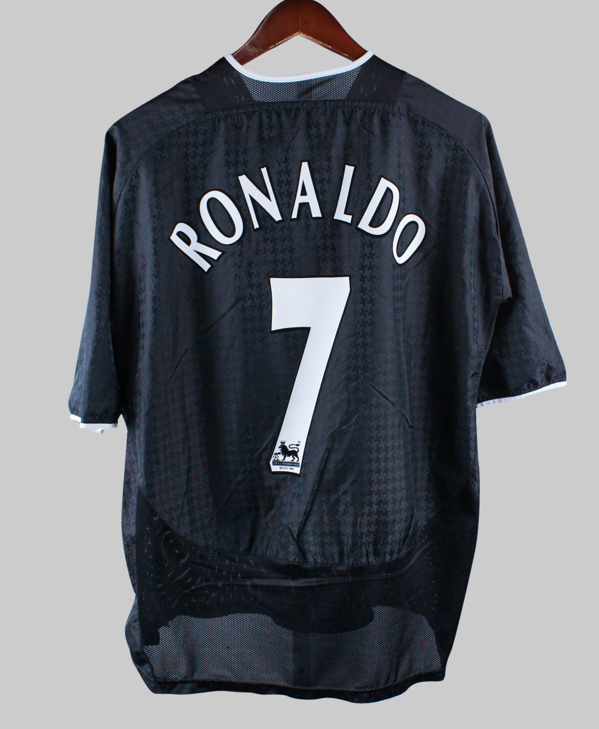 Manchester United 2003-2004 Ronaldo Away Kit (XL)