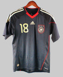 Germany 2010-2011 Kroos Away Kit (S)