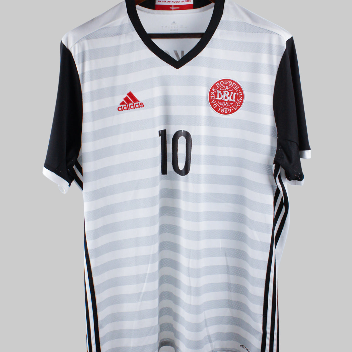 Denmark 2015-2016 Eriksen Away Kit (XL)