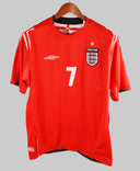 England 2004-05 Beckham Short Sleeve Away Kit (L)