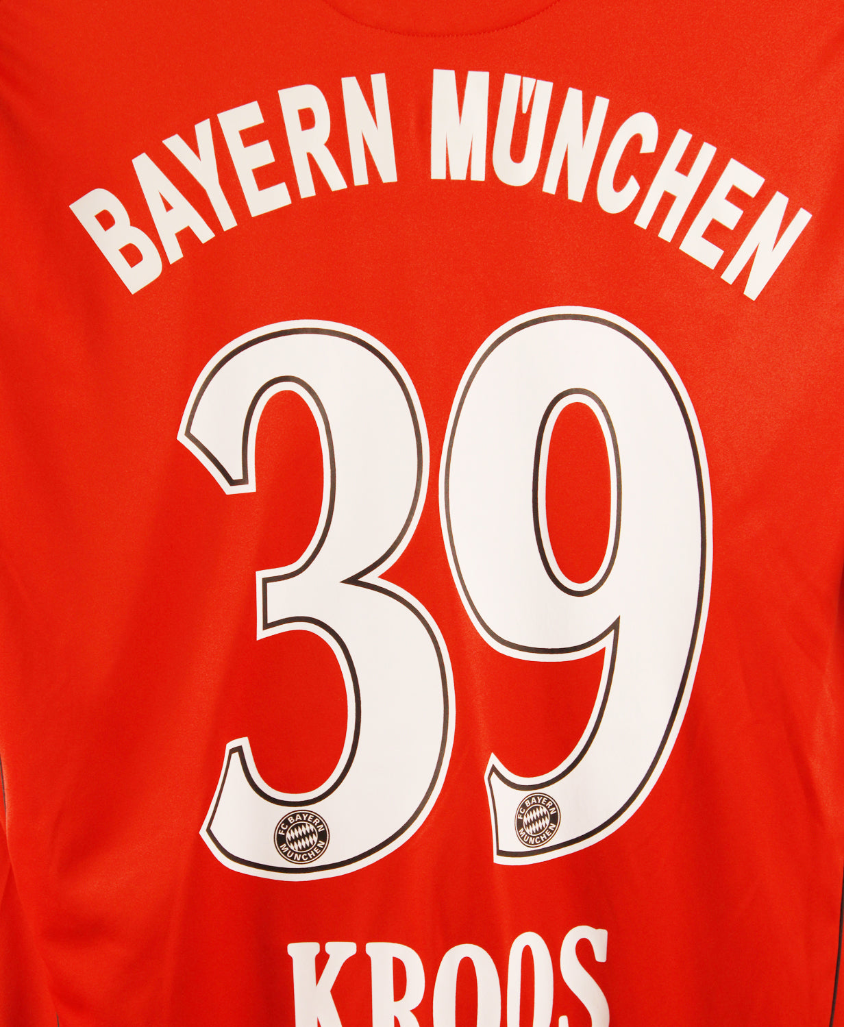 Bayern Munich 2010-2011 Kroos Home Kit (L)