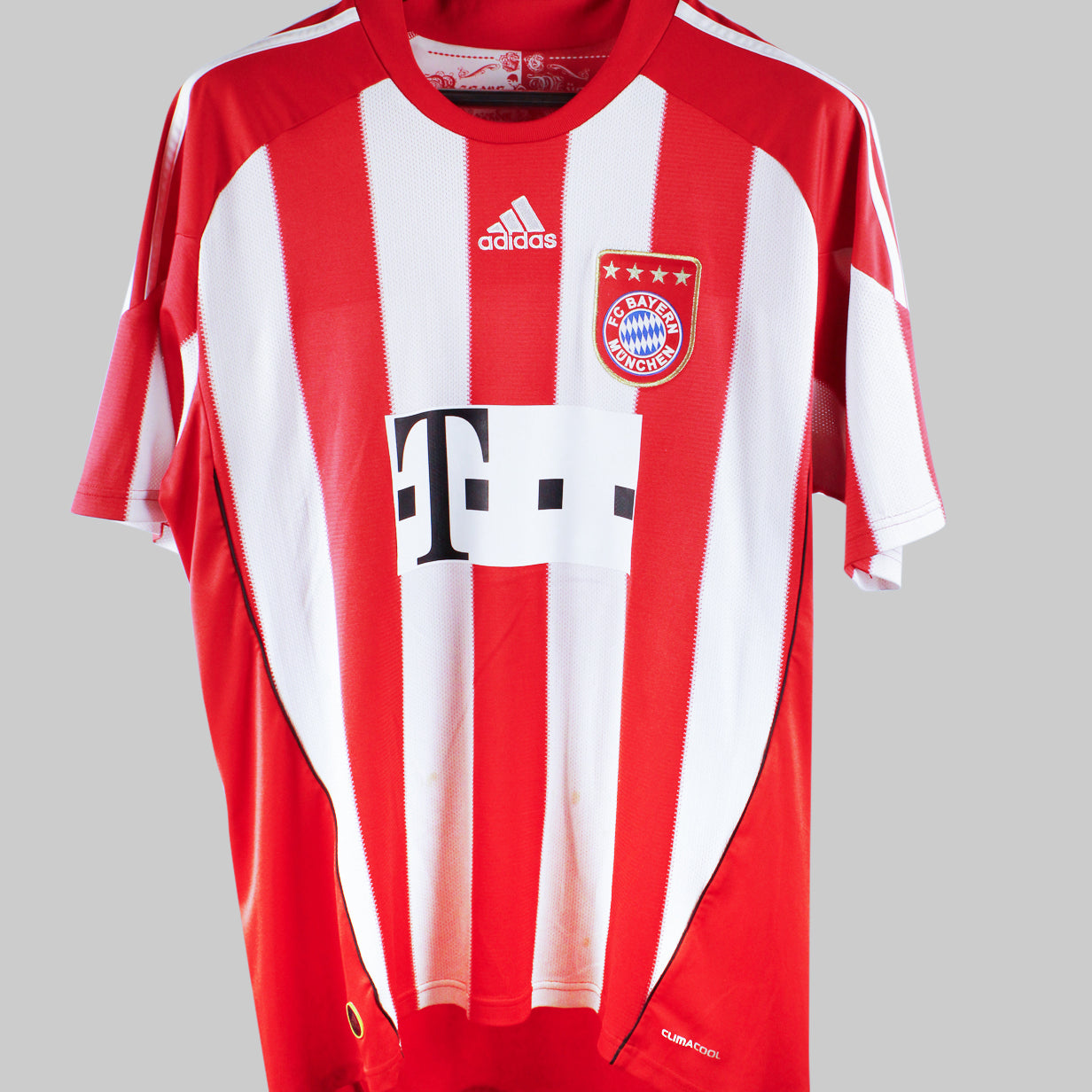 Bayern Munich 2010-2011 Kroos Home Kit (L)
