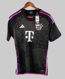 Bayern Munich 2023-24 Upamecano Short Sleeve Away Kit w/Tags (M)