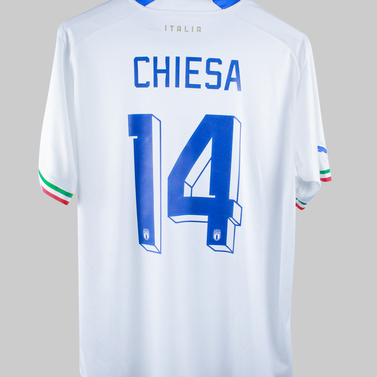 Italy 2021-2022 Chiesa Away Kit (XL)
