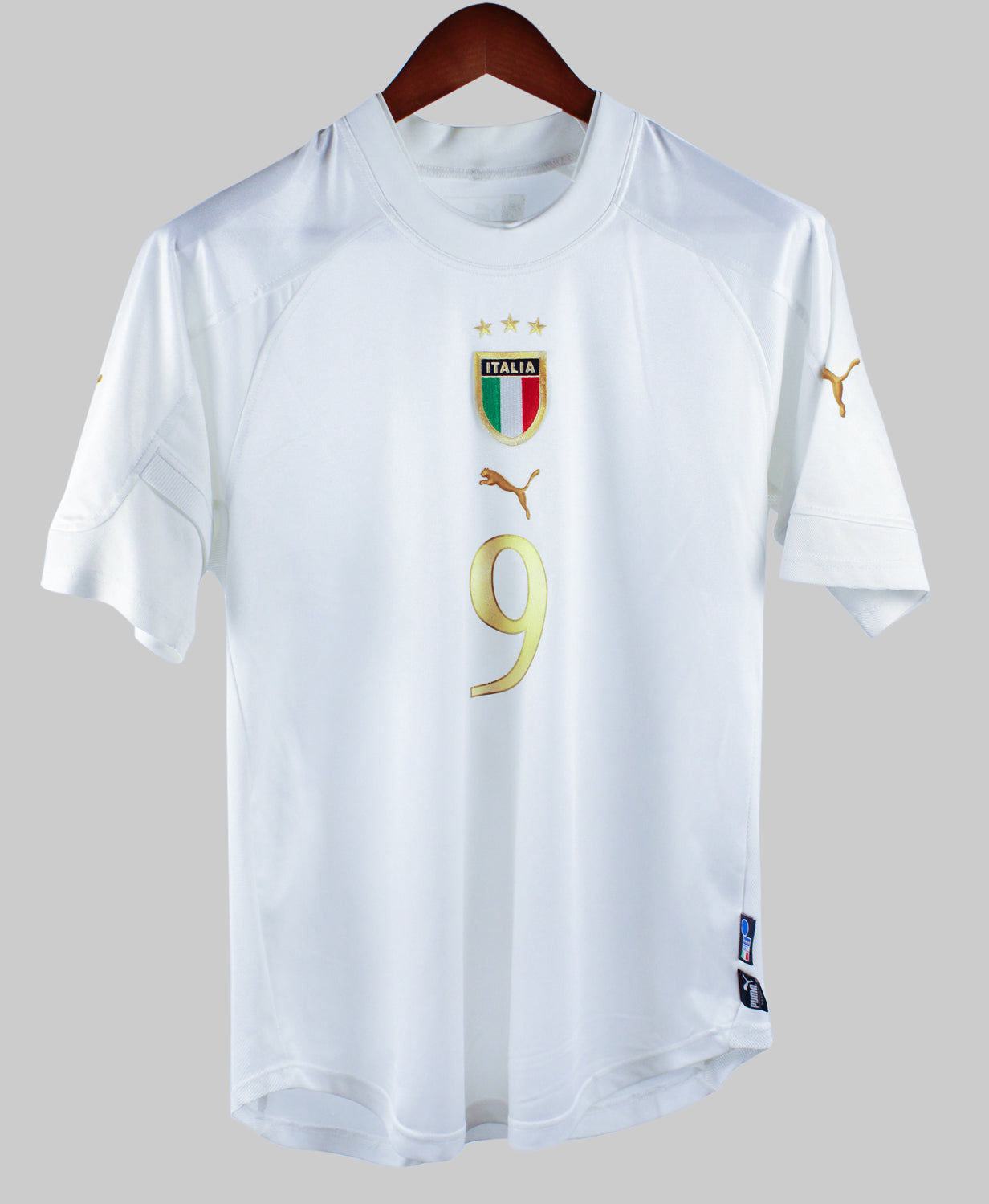 Italy 2004-2005 Vieri Away Kit (M)