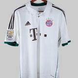 Bayern Munich 2013-14 Martinez Short Sleeve Away Kit (L)