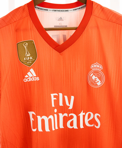 Real Madrid 2018-19 Valverde Player Issue Third Kit (XL)