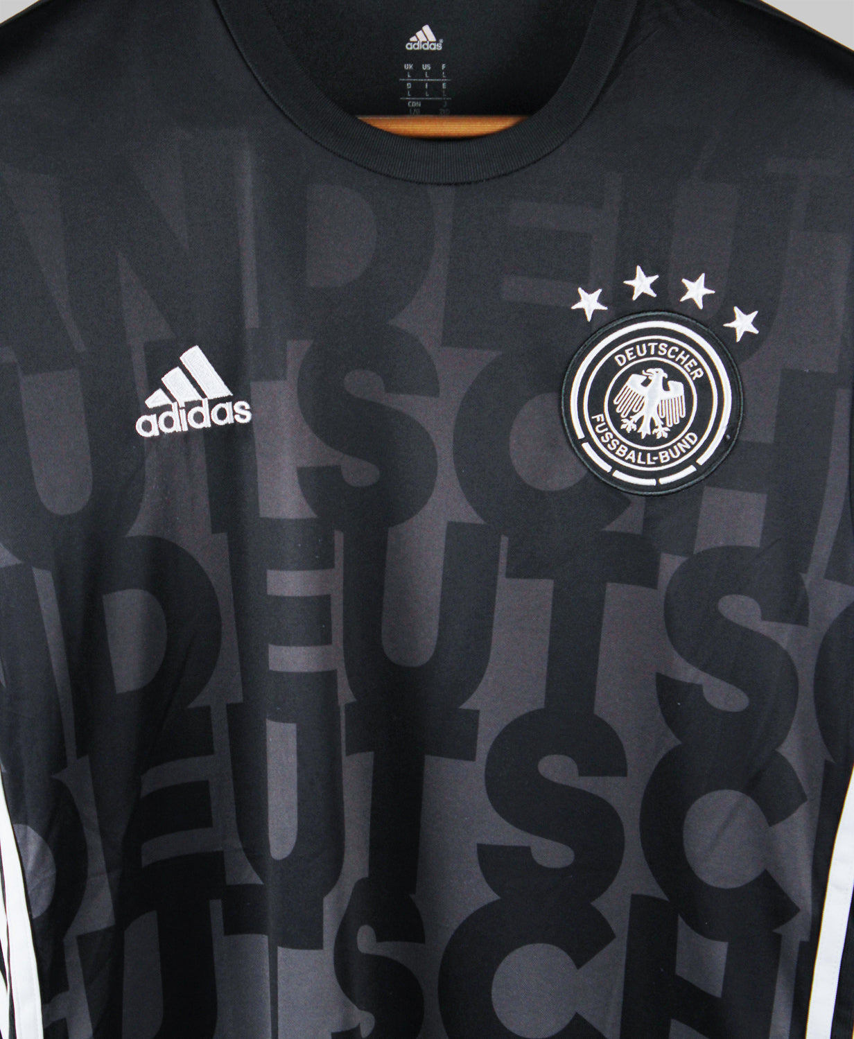 Germany 2014-15  Trainer Kit Kit (L)