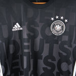 Germany 2014-15  Trainer Kit Kit (L)