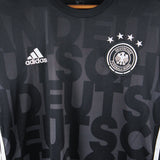 Germany 2014-15  Trainer Kit Kit (L)