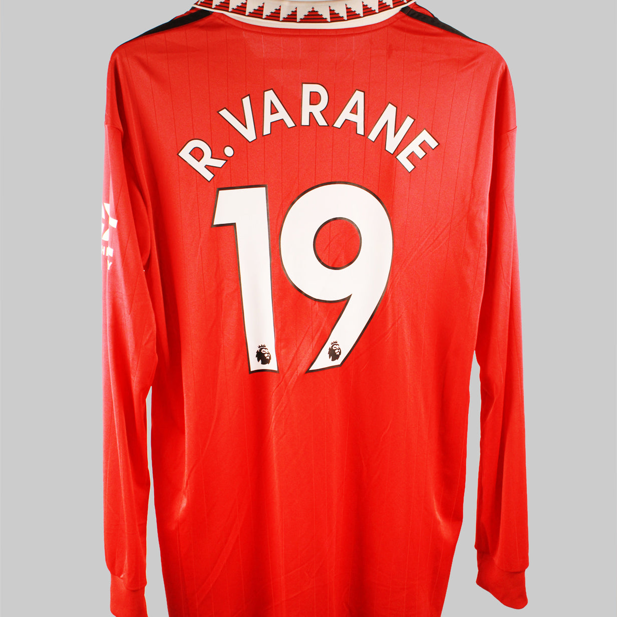 Manchester United 2022-2023 R. Varane Long Sleeve Home Kit (L)