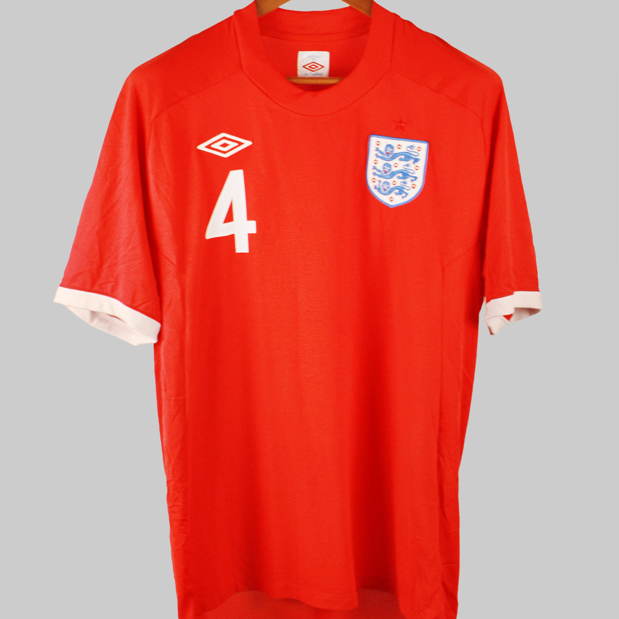 England 2010-11 Gerrard Away Kit (XL)