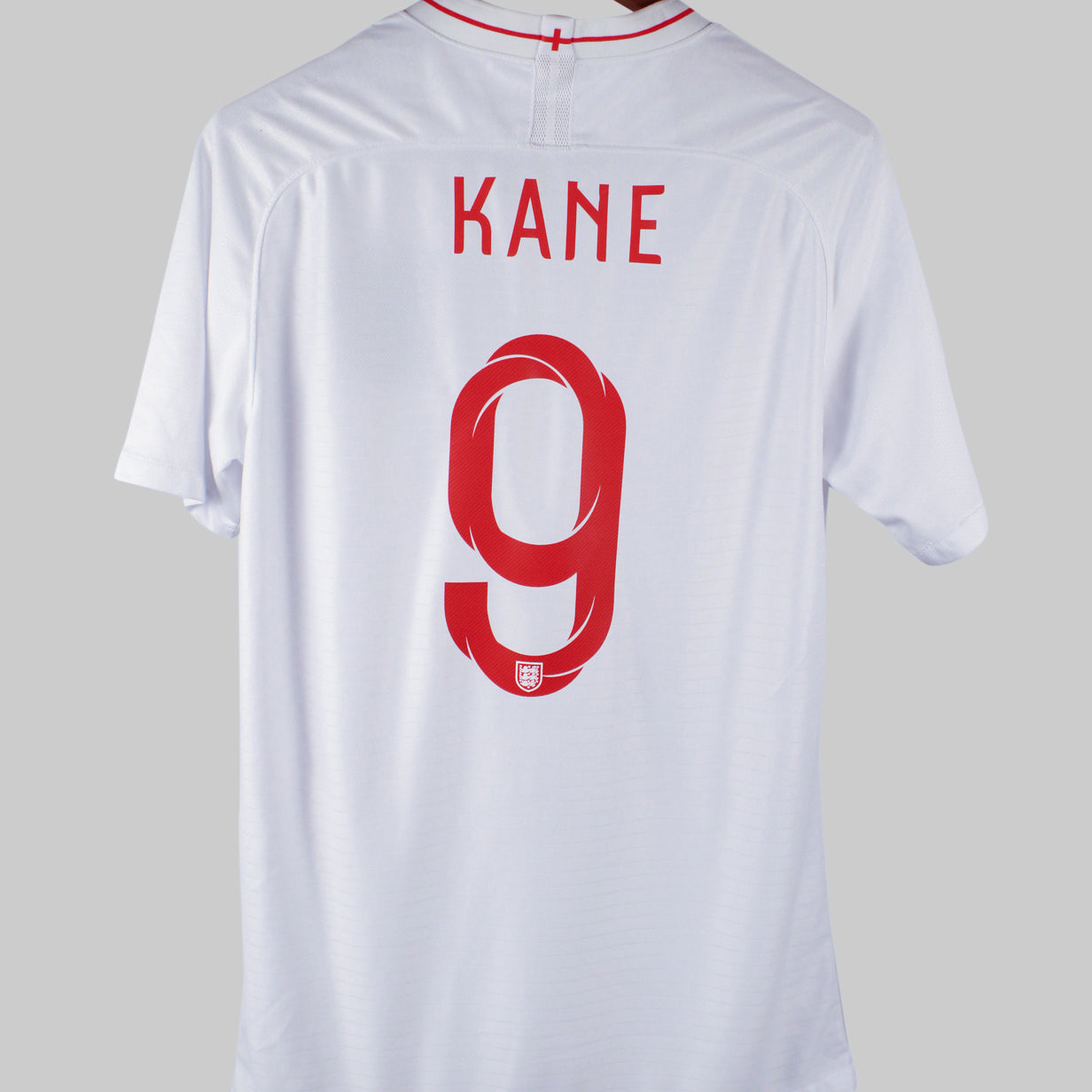 England 2018-19 Kane Short Sleeve Home Kit (L)