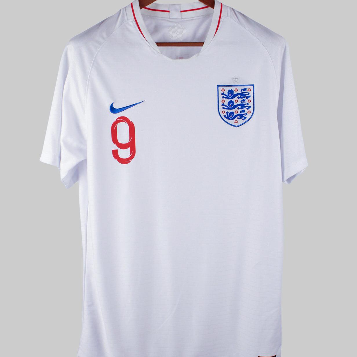 England 2018-19 Kane Short Sleeve Home Kit (L)