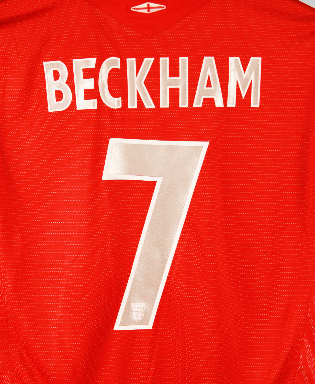 England 2004-05 Beckham Short Sleeve Away Kit (L)