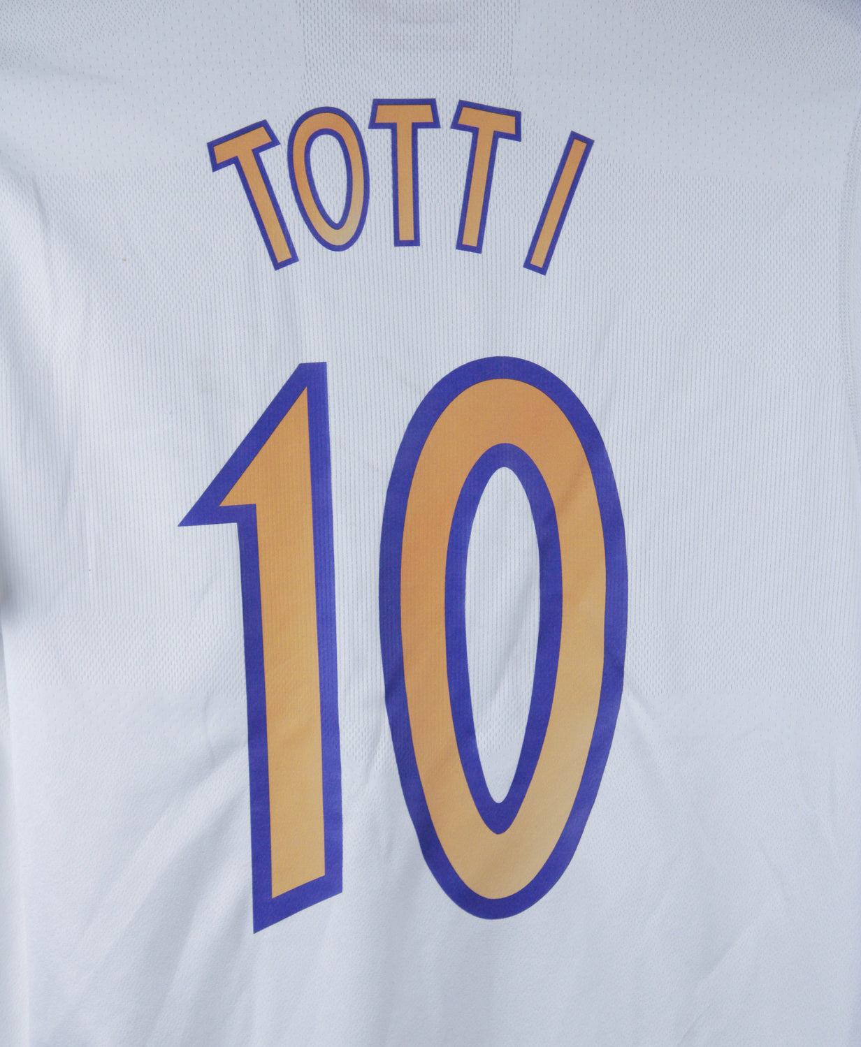 Italy 2003-04 Totti Short Sleeve Away Kit (M)