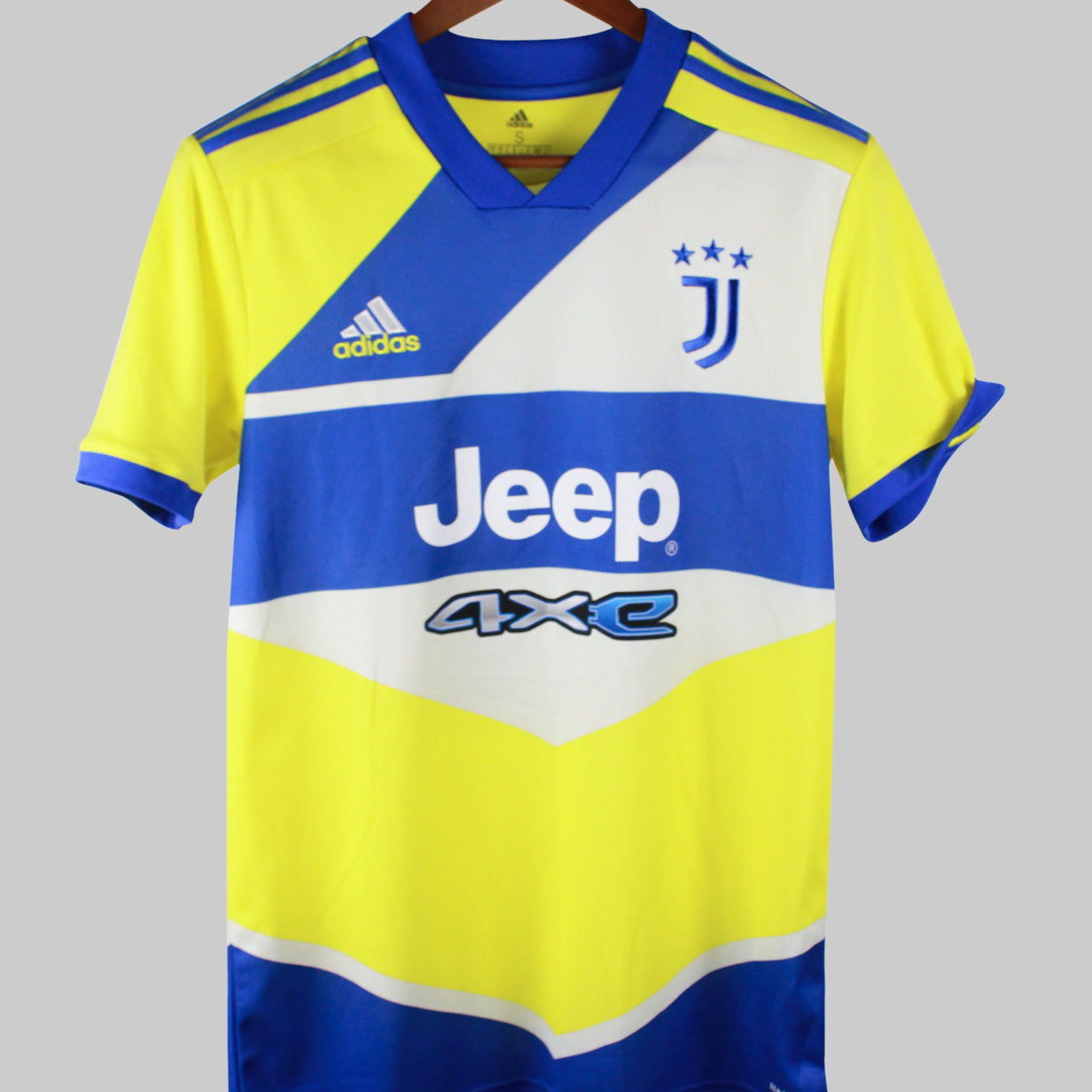 Juventus 2021-22 Chiesa Short Sleeve Third Kit (S)