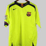 Barcelona 2005-06 Ronaldinho Short Sleeve Away Kit (L)