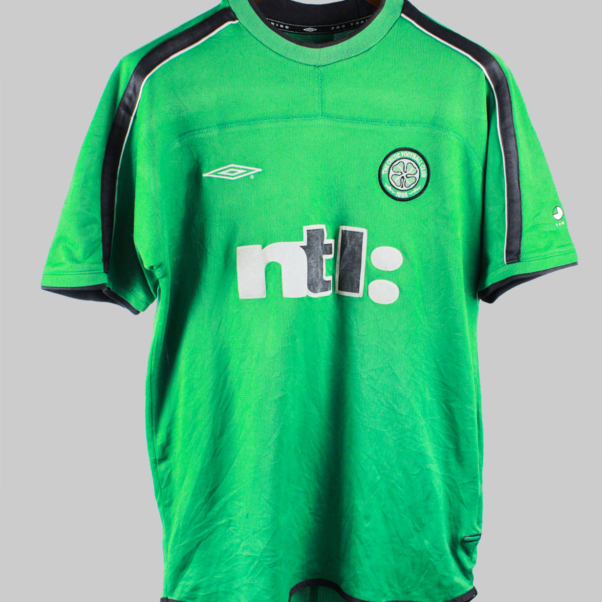 Celtic 2001-02  Home Kit (L)