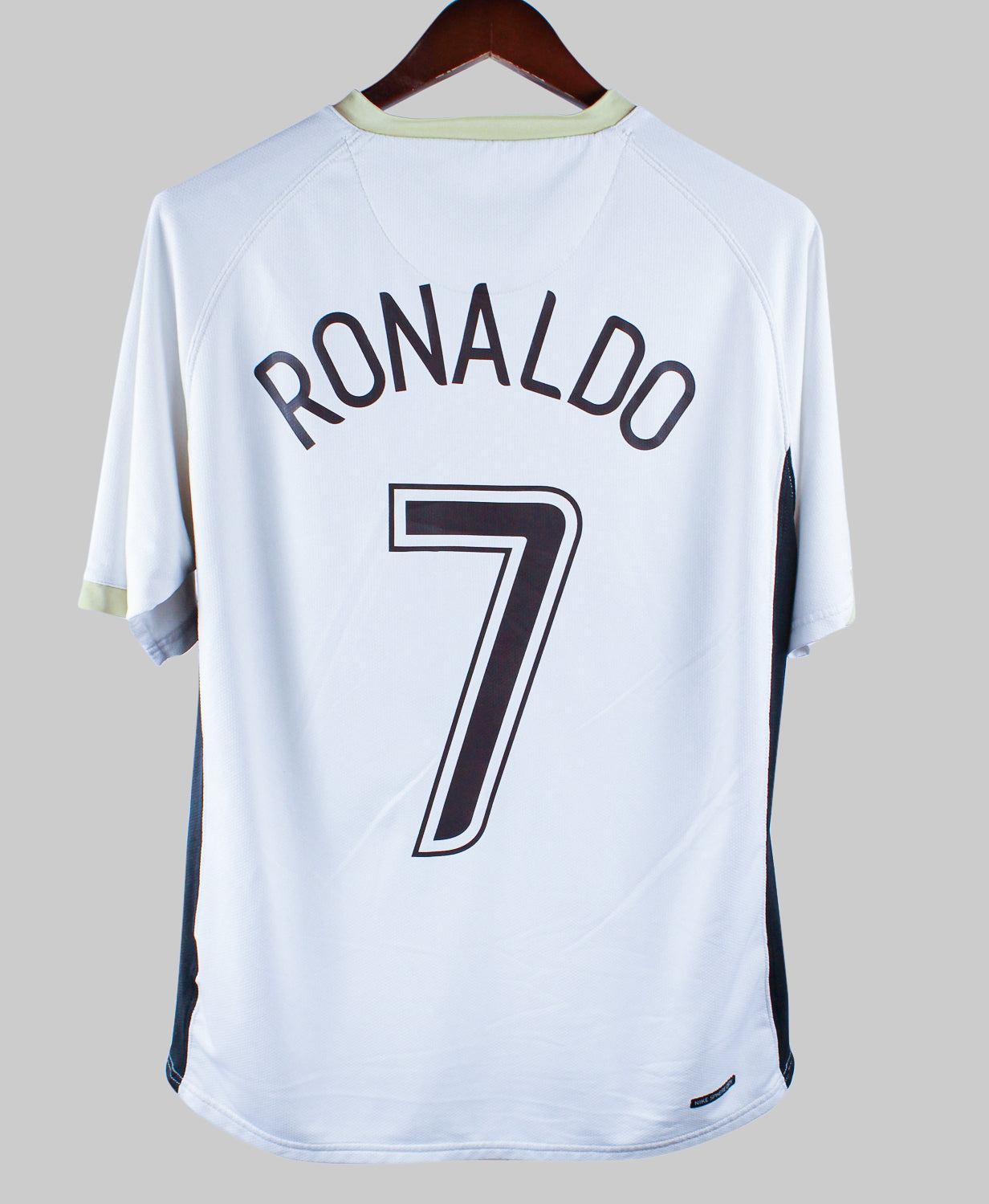 Manchester United 2006-2007 Ronaldo Home Kit (XL)