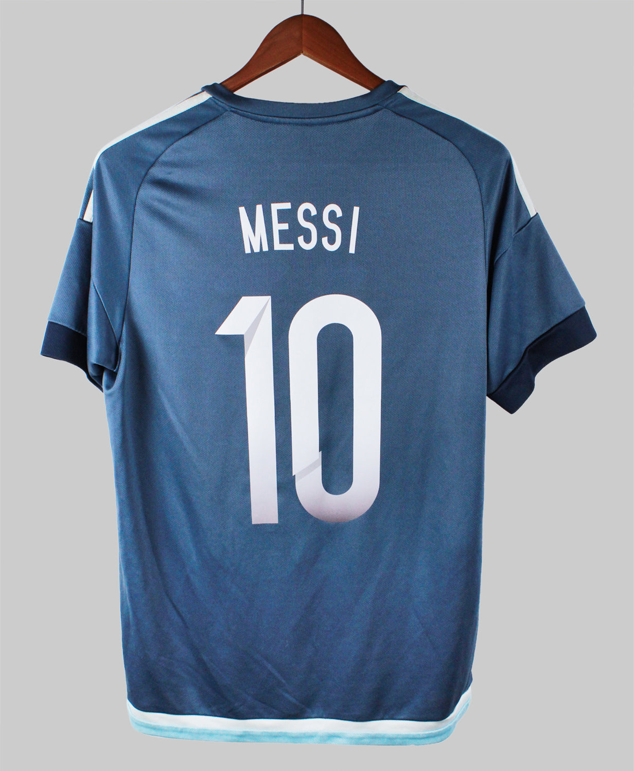 Argentina 2015-16 Messi Short Sleeve Away Kit (L)