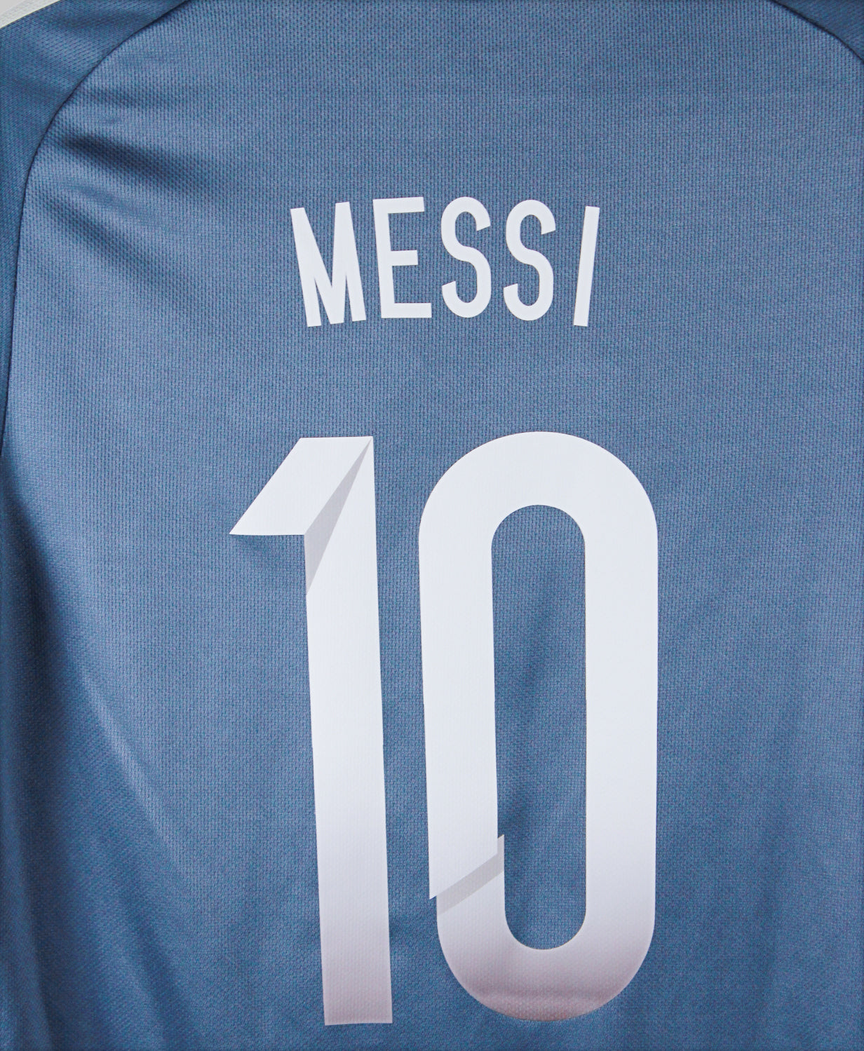 Argentina 2015-16 Messi Short Sleeve Away Kit (L)