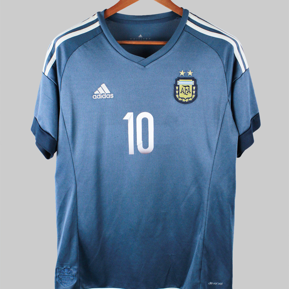 Argentina 2015-16 Messi Short Sleeve Away Kit (L)
