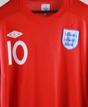 England 2010-2011 Rooney  Long Sleeve Home Kit (XL)