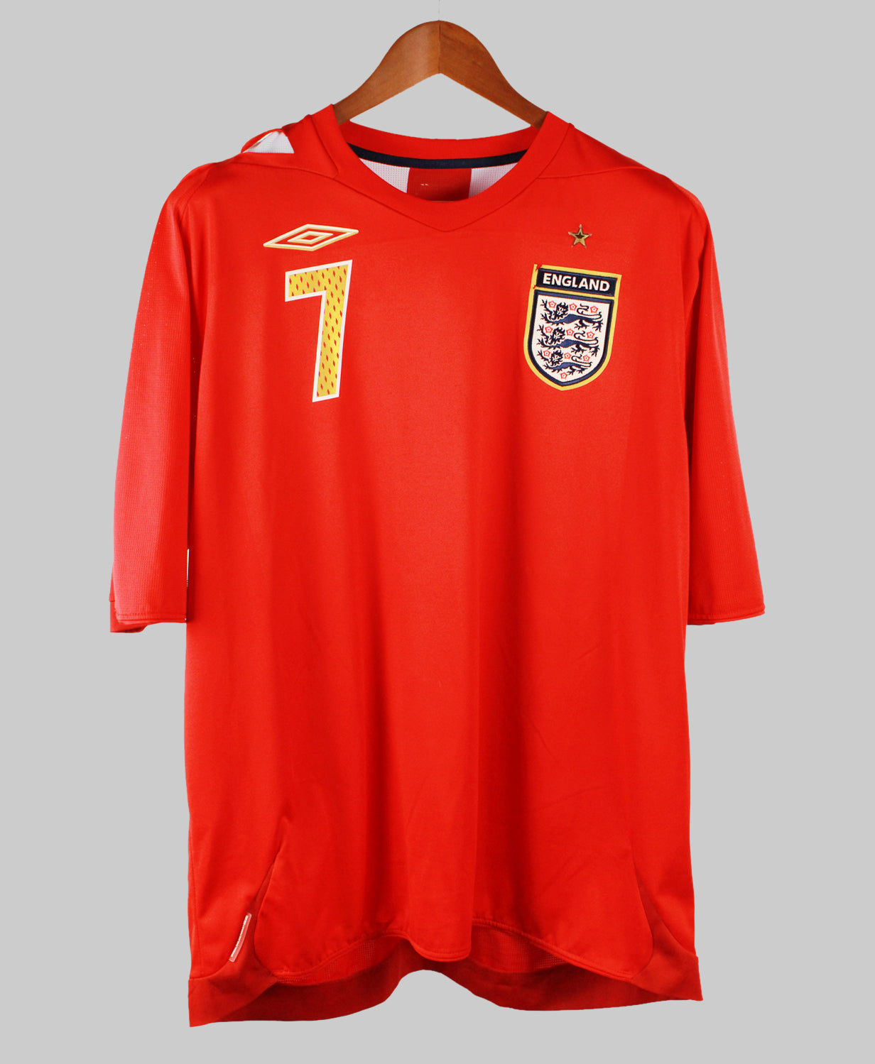 England 2006-07 Beckham Short Sleeve Away Kit (2XL)