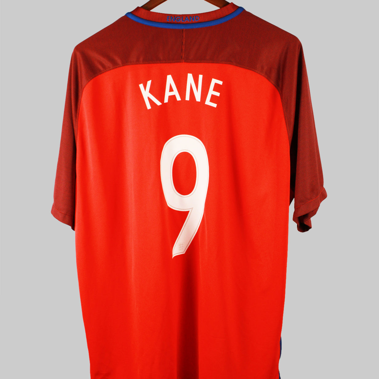 England 2016-17 Kane Short Sleeve Away Kit (3XL)