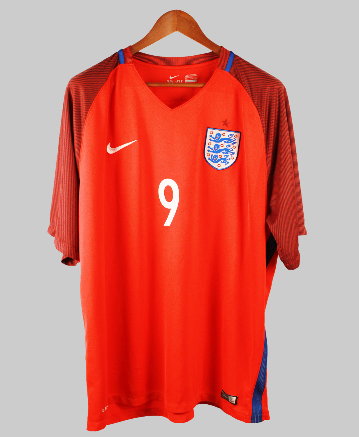England 2016-17 Kane Short Sleeve Away Kit (3XL)