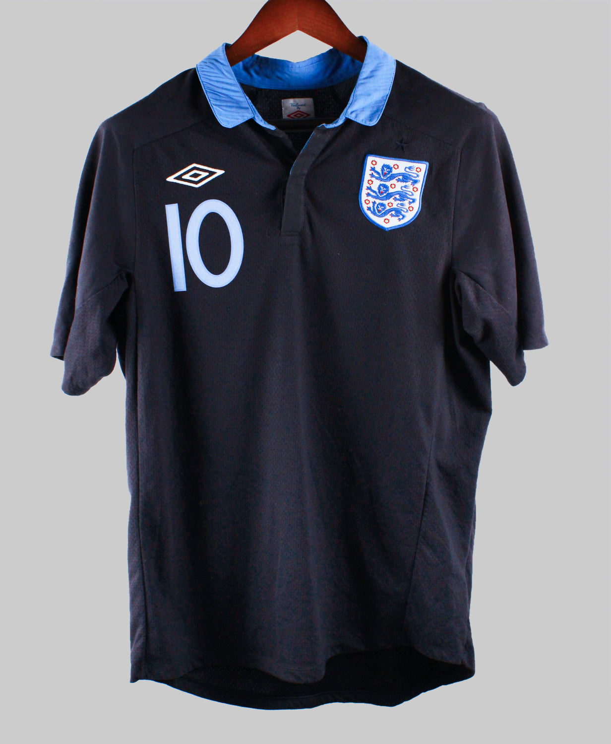 England 2011-2012 Rooney Home Kit (M)