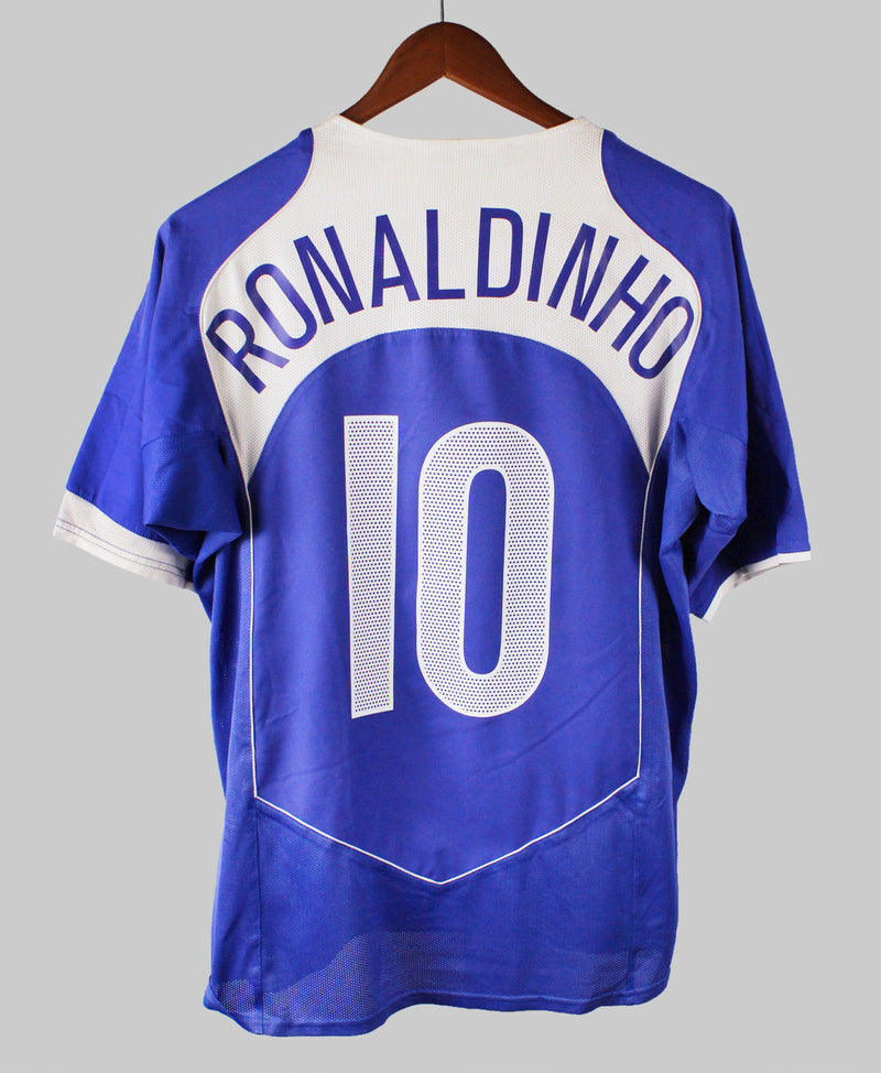 Brazil 2004-05 Ronaldinho Short Sleeve Away Kit (M)