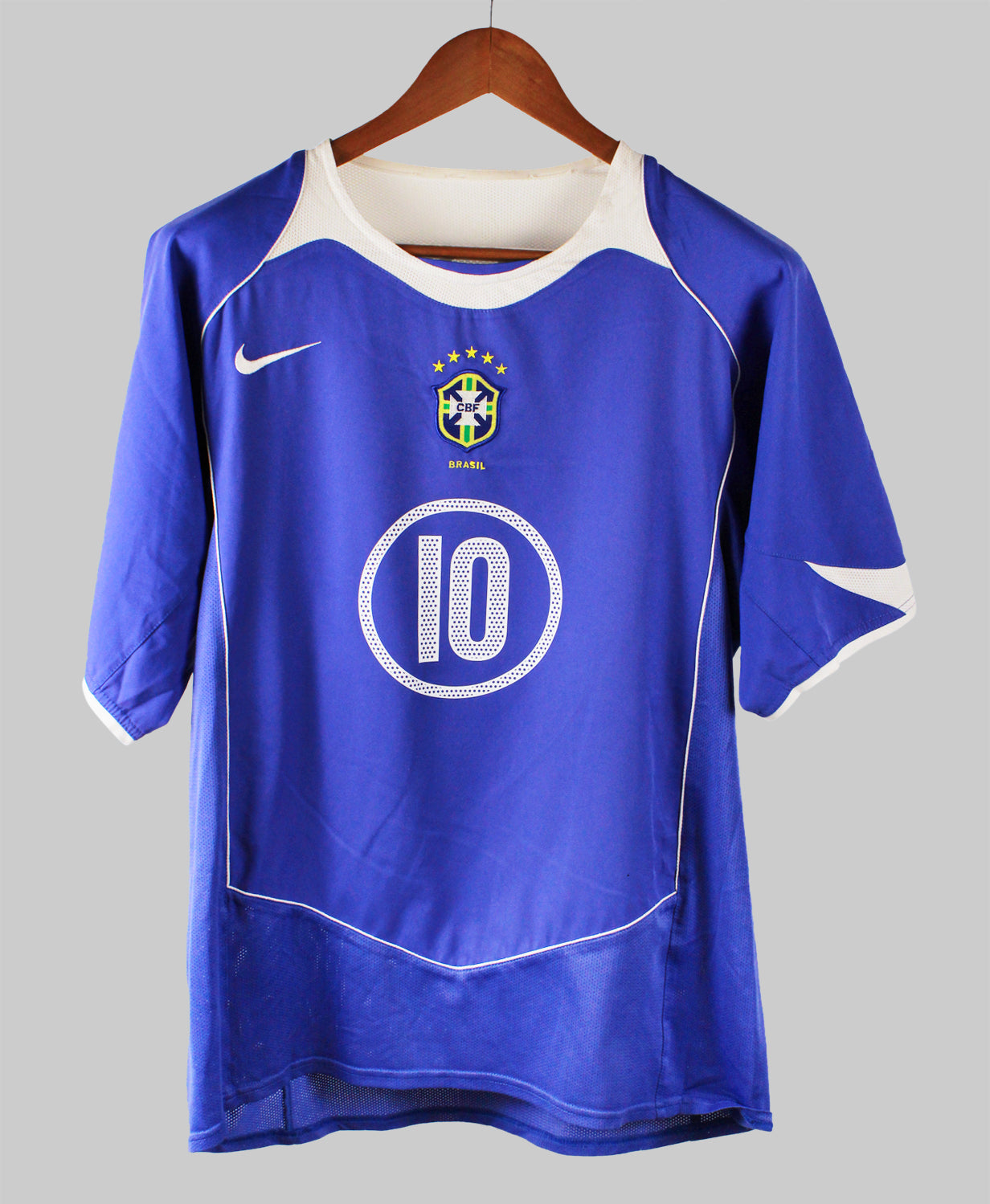 Brazil 2004-05 Ronaldinho Short Sleeve Away Kit (M)