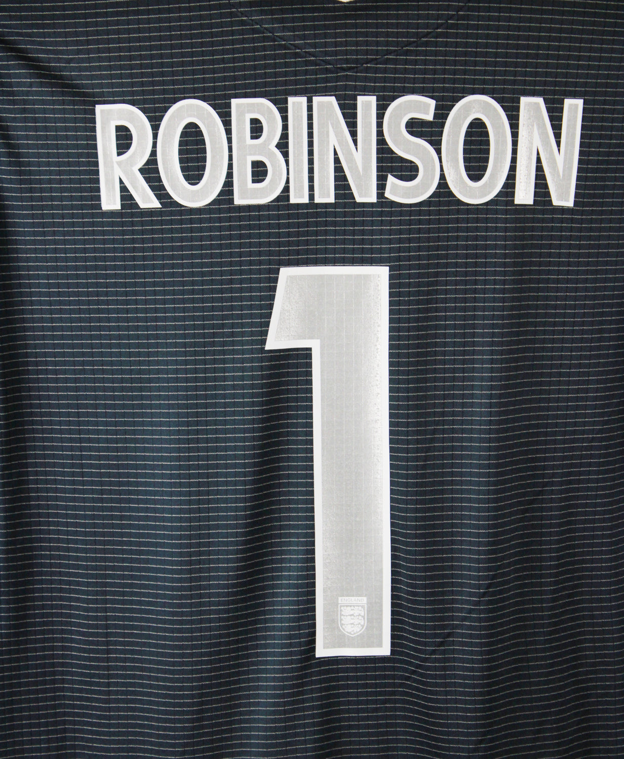 England 2005-06 Robinson Short Sleeve Goalkeeper Home Kit (S)