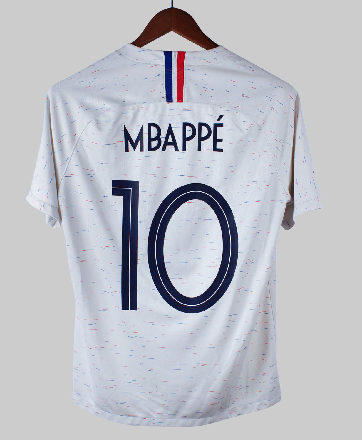 France 2018-19 Mbappe Short Sleeve Away Kit (M)