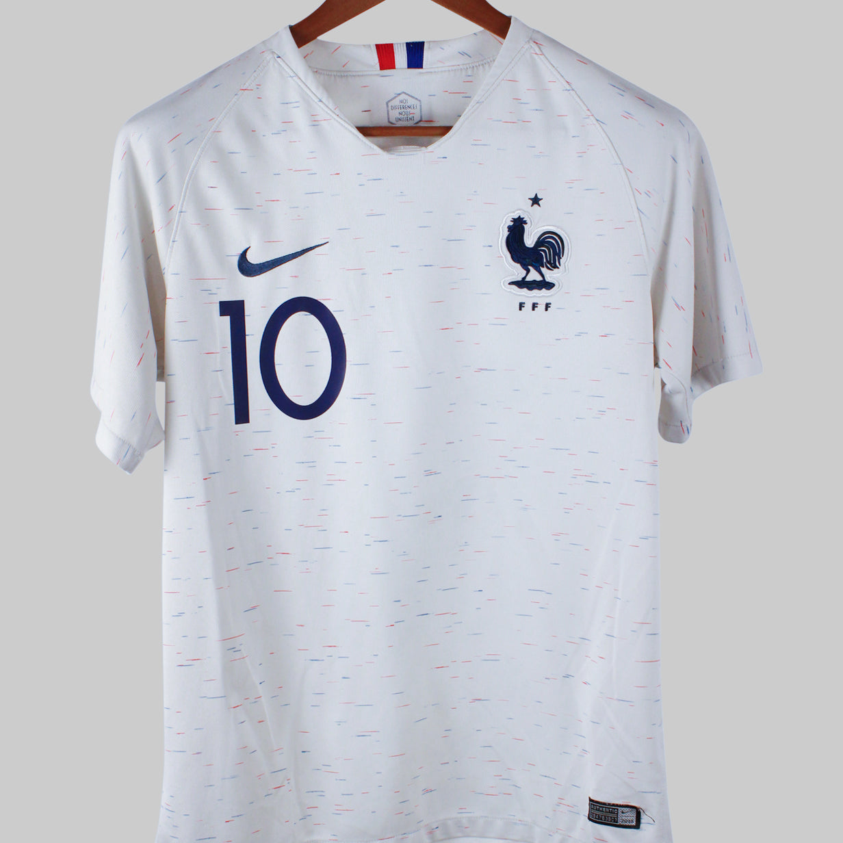 France 2018-19 Mbappe Short Sleeve Away Kit (M)