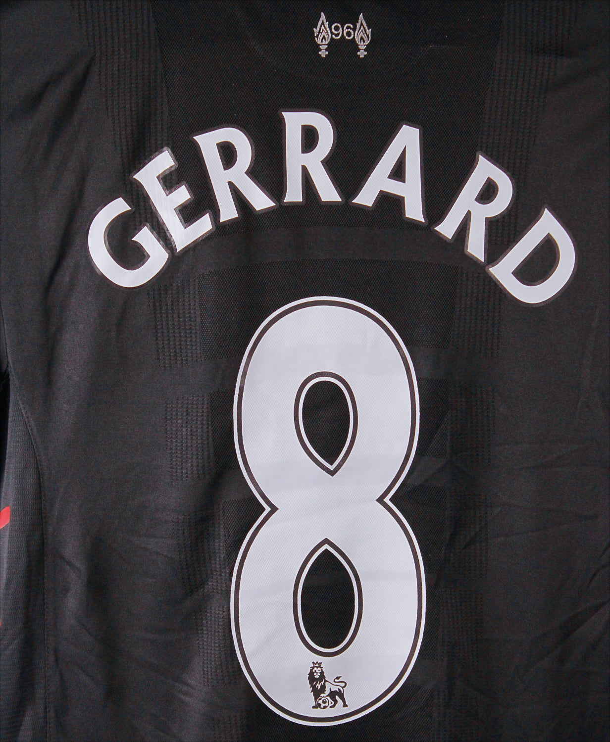 Liverpool 2016-17 Gerrard Short Sleeve Away Kit (L)