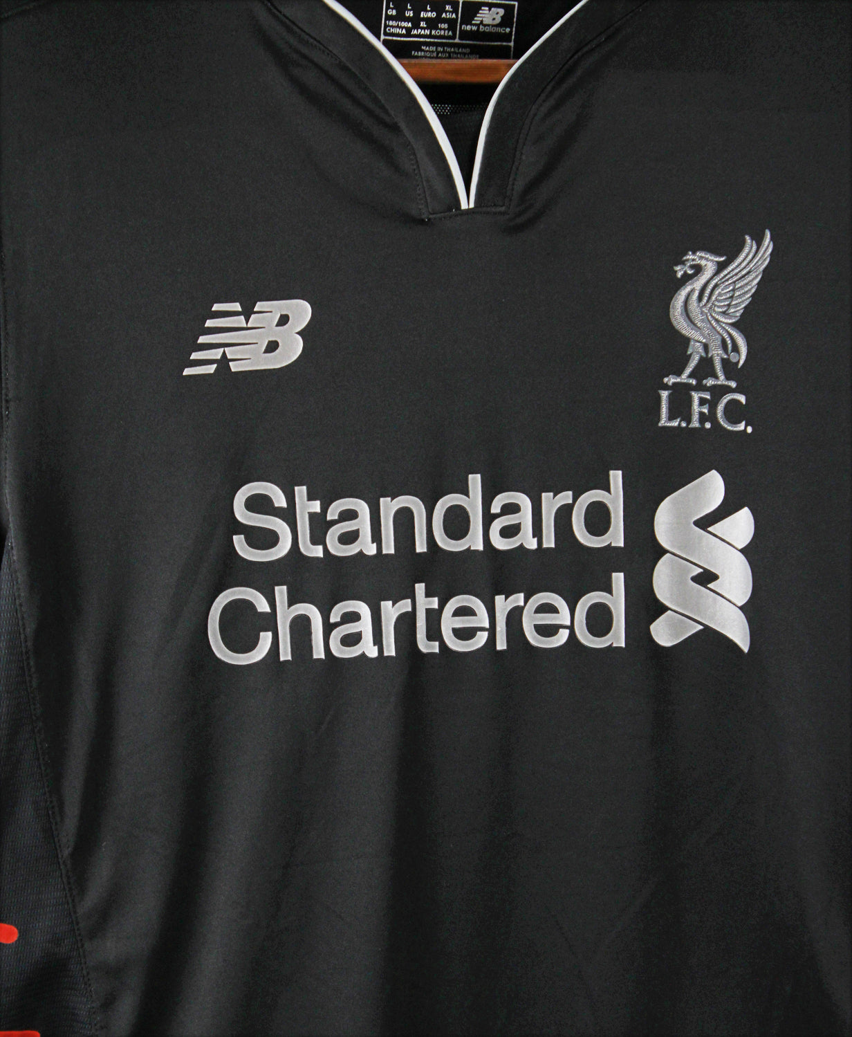 Liverpool 2016-17 Gerrard Short Sleeve Away Kit (L)