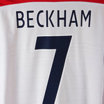 England 2004-05 Beckham Short Sleeve Home Kit (M)