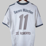Bayern Munich 2002-03 Ze Roberto Short Sleeve Away Kit (L)